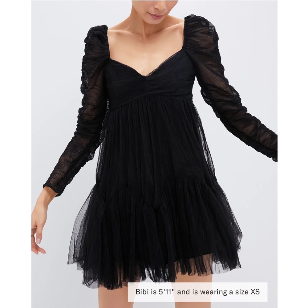 MOON RIVER Black Mini Dress - Picture 2 of 11